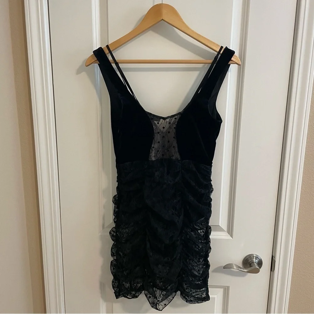 NWT For Love and Lemons Jourdan Mini Dress in Black Lace Velvet Size Small